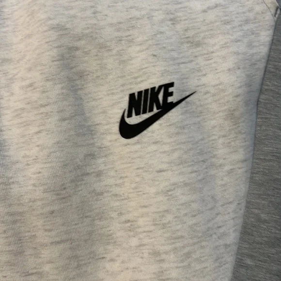 White/Gray Nike Tech Fleece Tracksuit - Picture 7 of 11